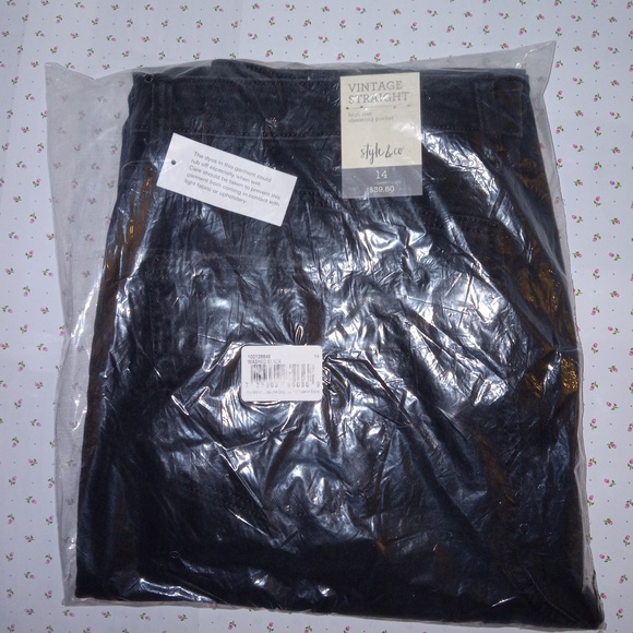 MACY's:  Women's Style & Co Straight-Leg Mom Jeans - Picture 2 of 4